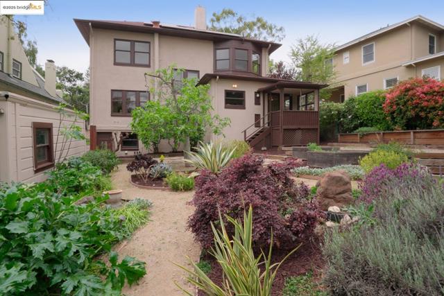 68 Fairview Ave., Piedmont CA: https://media.crmls.org/mediaz/a57c92b0-9b2c-4c7e-9d2a-c0218bb110a7.jpg