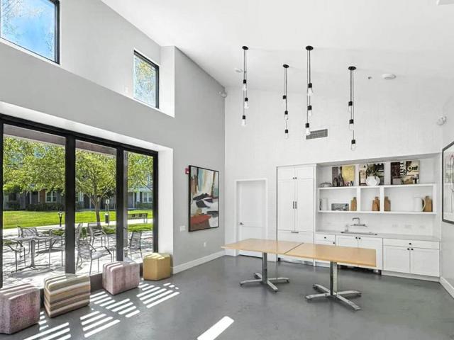 895 De Guigne Drive, Sunnyvale CA: https://media.crmls.org/mediaz/a57e0fc2-4009-46d3-8dd0-5daf81401cd2.jpg