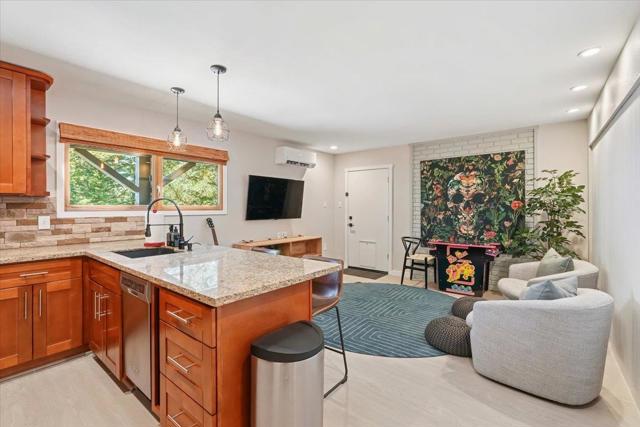 12960 Skyline Boulevard, Woodside CA: https://media.crmls.org/mediaz/a57e5ead-7370-4e59-b3dc-e6e17d1edcb6.jpg