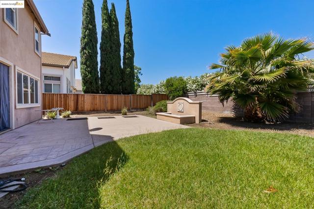 906 Natoma Ct, Discovery Bay CA: https://media.crmls.org/mediaz/a57f76b1-cc44-415b-a276-edfac9c19475.jpg