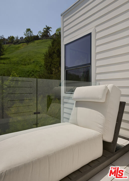 4967 Llano Drive, Woodland Hills CA: https://media.crmls.org/mediaz/a57f7cb0-4662-4f3a-bd92-7c42b311433f.jpg