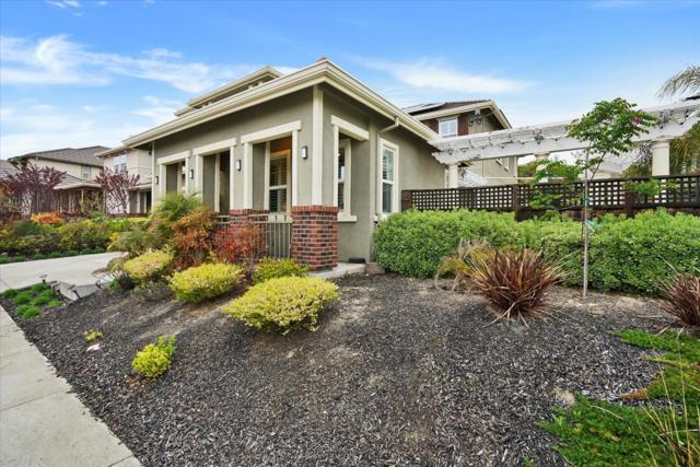 1701 TRAMONTI Drive, Dublin CA: https://media.crmls.org/mediaz/a58090ce-79d7-47fe-a544-23621ed79edf.jpg