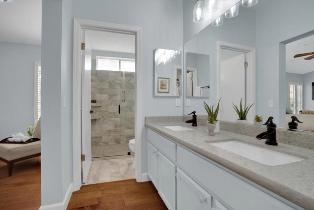 631 Splitrail Ct, Livermore CA: https://media.crmls.org/mediaz/a581a55a-573b-41a6-974a-fa87f9e0cba4.jpg