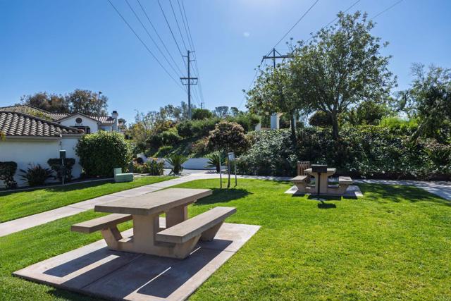 Detail Gallery Image 6 of 31 For 2395 Rancho Del Oro Rd #30,  Oceanside,  CA 92056 - 2 Beds | 2 Baths