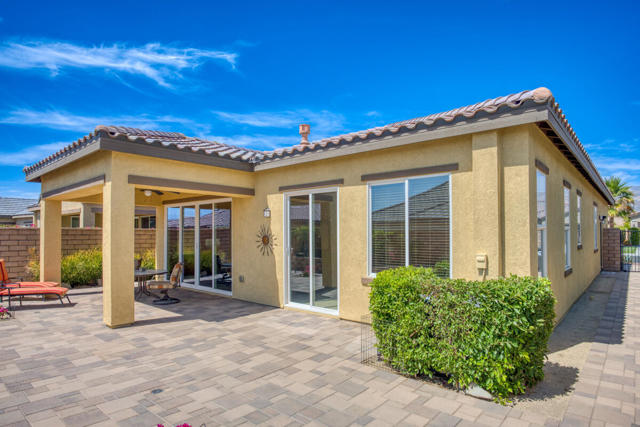 85701 Adria Drive, Indio CA: https://media.crmls.org/mediaz/a585f3c8-8bfd-4ad5-afc0-cd34f1bf82bb.jpg