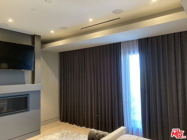 1625 18th Street, Manhattan Beach, California 90266, 4 Bedrooms Bedrooms, ,5 BathroomsBathrooms,Residential,For Sale,18th,26655945