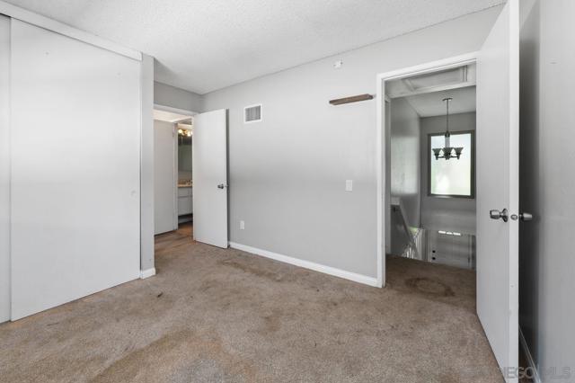 4098 Valeta Street, San Diego CA: https://media.crmls.org/mediaz/a586765c-c270-4283-87e2-0b9f4cb19301.jpg