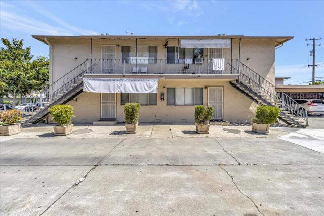 3170 Williamsburg Drive, San Jose CA: https://media.crmls.org/mediaz/a5873d2d-f5ef-4293-bbf1-11de03664f2d.jpg