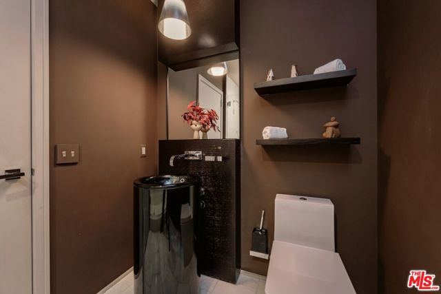 3 Bed Home for Sale in Los Angeles, California