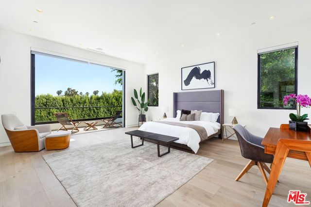 832 N Sierra Bonita Avenue, Los Angeles CA: https://media.crmls.org/mediaz/a58c3640-8520-4f6d-8c9f-92a7ffe92636.jpg