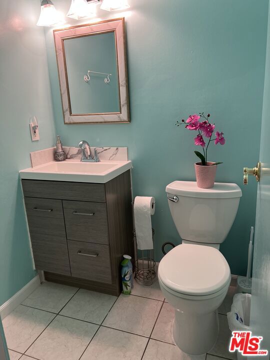 4575 Inglewood Boulevard, Culver City CA: https://media.crmls.org/mediaz/a58cd758-54e8-49f1-a909-58e47a12ab17.jpg