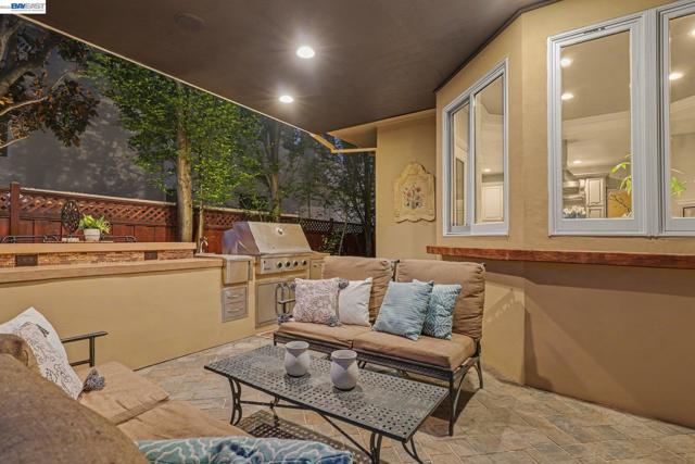 4275 QUAIL RUN PL, Danville CA: https://media.crmls.org/mediaz/a58d7115-70ba-44c4-b67f-2c2d2a630fb2.jpg