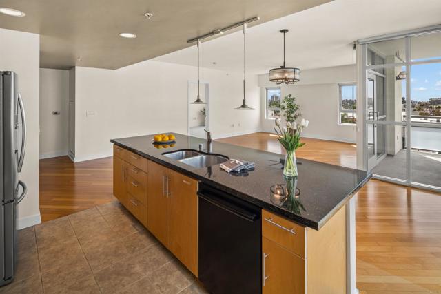 Detail Gallery Image 15 of 56 For 3812 Park Bld #414,  San Diego,  CA 92103 - 2 Beds | 2 Baths