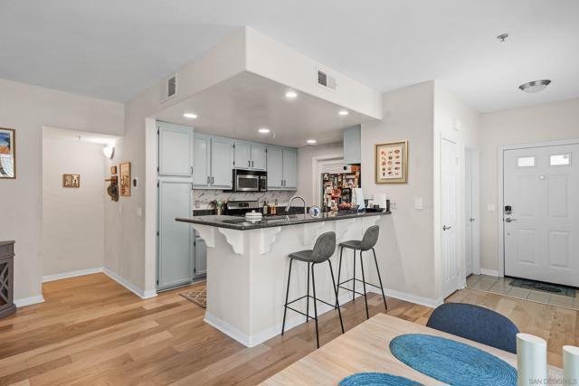 13039 Evening Creek Dr S, San Diego CA: https://media.crmls.org/mediaz/a58e4b81-dd74-4b18-9e57-9cbcdc92036b.jpg