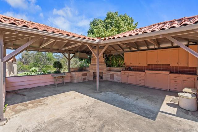 Image 42 of 53 For 2652 Mountain View Dr