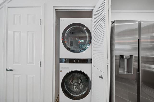 1400 El Camino Real, South San Francisco CA: https://media.crmls.org/mediaz/a58ea95f-38c3-4ce0-81b0-1184f44c3ed8.jpg