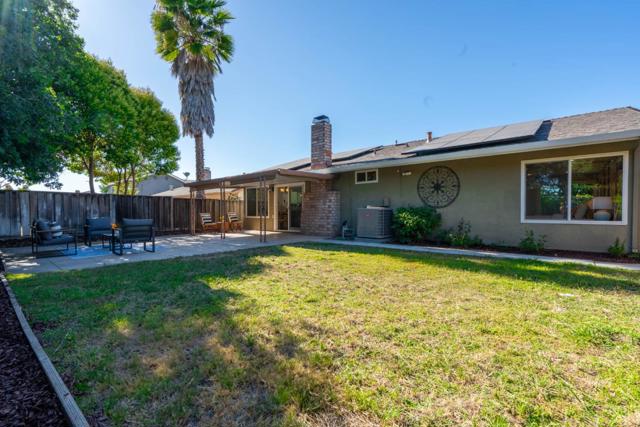 486 Fontanelle Court, San Jose CA: https://media.crmls.org/mediaz/a58f8c35-bed8-42df-acd8-d07fefef311f.jpg