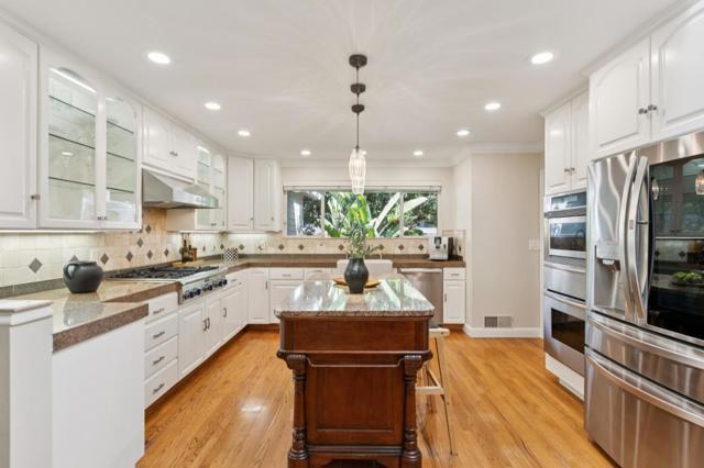 Image 11 of 72 For 210 Vista Del Monte