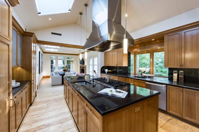 188 Fair Oaks Lane, Atherton CA: https://media.crmls.org/mediaz/a590343f-7855-4d65-a492-1e149e6953f2.jpg