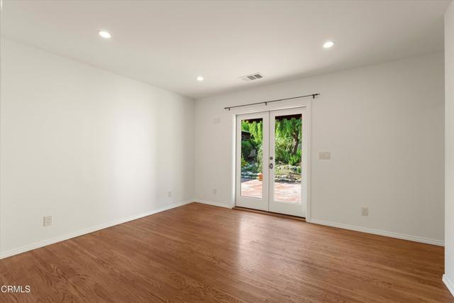 Detail Gallery Image 23 of 27 For 1747 Oakwood St, Pasadena,  CA 91104 - 3 Beds | 2 Baths