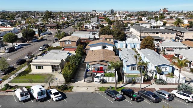 3812 14 36Th Street, San Diego CA: https://media.crmls.org/mediaz/a5904464-feec-4da5-a9a7-7a933dc05516.jpg