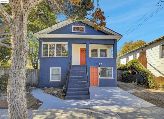 2406 10th, Berkeley CA: https://media.crmls.org/mediaz/a59057e5-b0a8-47b5-9201-18dac8369db3.jpg