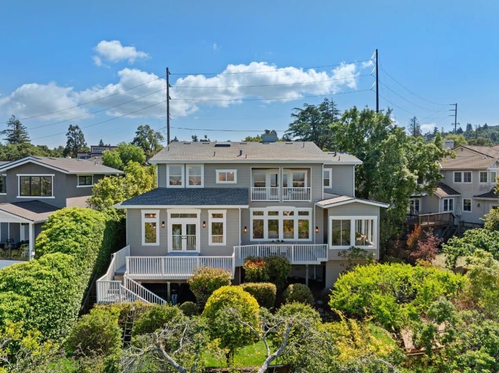 853 Vista Drive