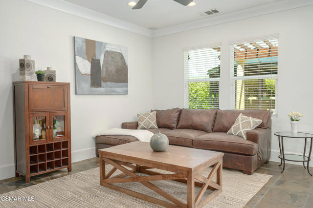 650 Astera Court, Newbury Park CA: https://media.crmls.org/mediaz/a59297fa-5049-482e-b904-16513193a3e0.jpg