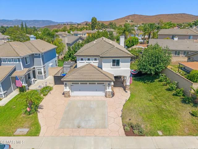 2758 Briarpatch Drive, Simi Valley CA: https://media.crmls.org/mediaz/a5929e3e-ee88-4b48-995d-400f53b14527.jpg