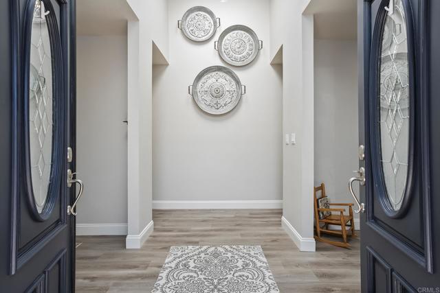 Detail Gallery Image 13 of 54 For 1668 Avenida Cherylita, El Cajon,  CA 92020 - 4 Beds | 2/1 Baths