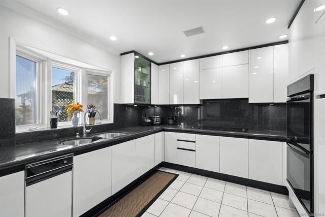 1151 Catalina Boulevard, San Diego CA: https://media.crmls.org/mediaz/a593922c-8867-41de-bfed-6be5f167de35.jpg