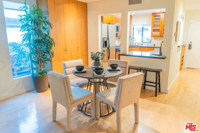 880 Hilldale Avenue, West Hollywood CA: https://media.crmls.org/mediaz/a59392b4-b223-4887-a484-1efc37865ae2.jpg