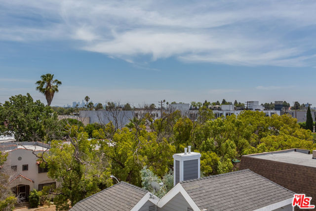 857 N Hayworth Avenue, Los Angeles CA: https://media.crmls.org/mediaz/a593e927-1b7a-41e2-b285-942a5ae3d1c0.jpg