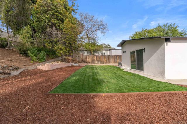 Image 41 of 48 For 5644 Bromley Way