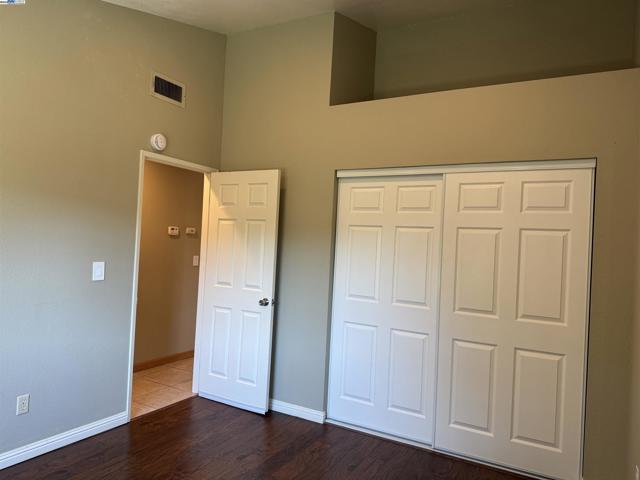 7765 Canyon Meadow Cir, Pleasanton CA: https://media.crmls.org/mediaz/a593fa04-6725-4d67-a43f-f6d1d1cd4b31.jpg