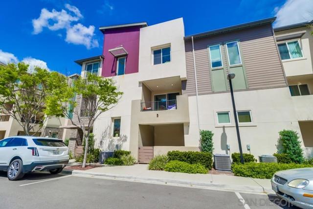 1875 Observation Way, Chula Vista CA: https://media.crmls.org/mediaz/a5945cb9-5ca2-4cc9-8884-e4214d85bc7e.jpg