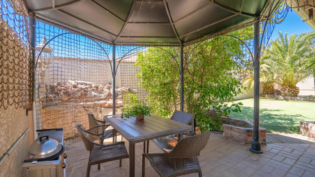 8582 Frontera Avenue, Yucca Valley CA: https://media.crmls.org/mediaz/a5949926-ea52-43e4-9f39-ae2c49eabe95.jpg