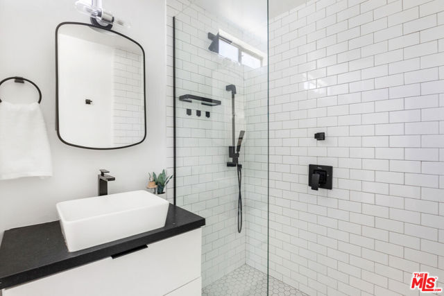 329 N Avenue 57, Los Angeles CA: https://media.crmls.org/mediaz/a59591f3-7770-4647-a866-d28d74566360.jpg