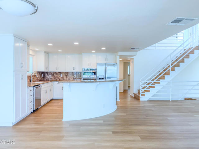 Detail Gallery Image 14 of 51 For 3525 Sunset Ln, Oxnard,  CA 93035 - 4 Beds | 3 Baths