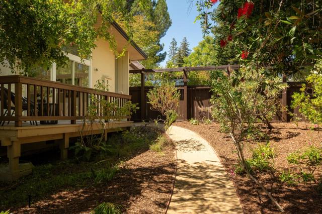 835 Mayfield Avenue, Stanford CA: https://media.crmls.org/mediaz/a5973781-c1fc-4a18-8f3b-8dedac7dbd1f.jpg