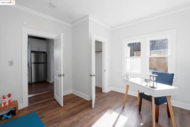 1641 E 20th Street, Oakland CA: https://media.crmls.org/mediaz/a59757ca-cb2b-41d6-872f-7fc747dd3cf2.jpg