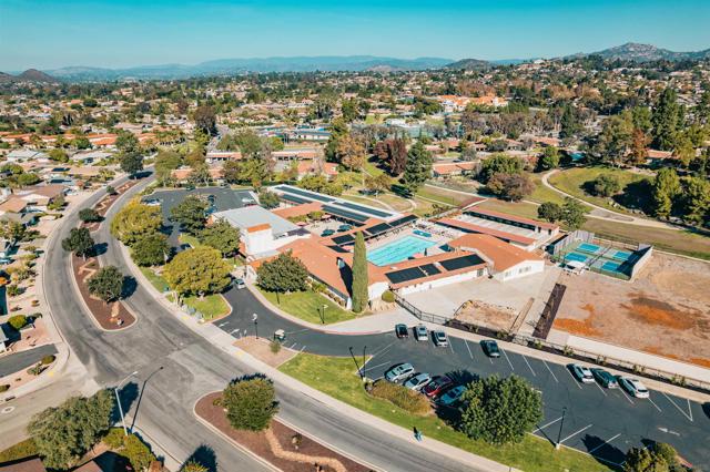 16482 Roca Dr, San Diego CA: https://media.crmls.org/mediaz/a5976059-eda1-4740-a54d-6a776f9b5e3e.jpg