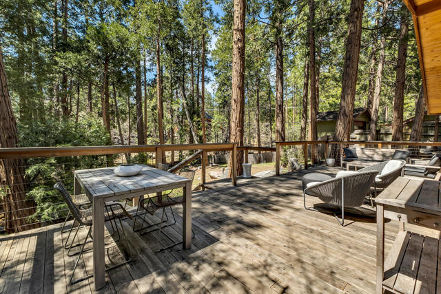 26299 Tahquitz Drive, Idyllwild CA: https://media.crmls.org/mediaz/a59793b9-8586-4cde-9ce5-c2d4b3d1e3dd.jpg