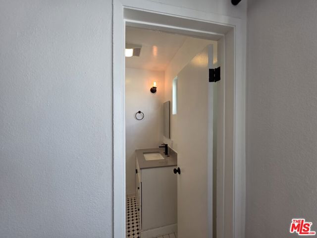 4822 Mascot Street, Los Angeles CA: https://media.crmls.org/mediaz/a597b11a-daee-41f9-b6f4-3eae6de163a5.jpg