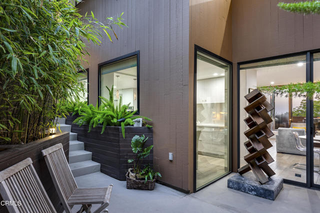 2266 Panorama Terrace, Los Angeles CA: https://media.crmls.org/mediaz/a597c6c1-f5f3-4d55-9394-1f5c58339c7b.jpg