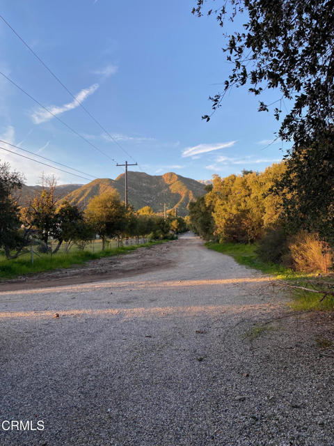 1073 Shippee Lane, Ojai CA: https://media.crmls.org/mediaz/a598a9bc-5918-4992-913a-7589c75d8ecf.jpg