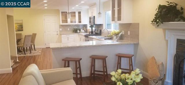 1818 Concord Ct, Concord CA: https://media.crmls.org/mediaz/a5999df5-362d-408e-8e08-e3421db26999.jpg