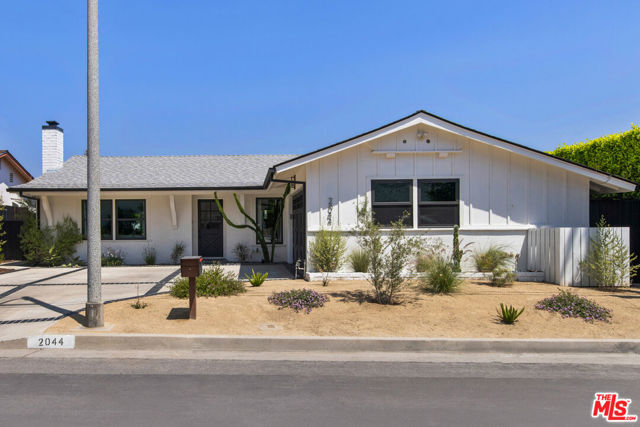 2044 Panamint Drive, Los Angeles CA: https://media.crmls.org/mediaz/a59b21e2-2da8-4dfe-98dd-a2067b9e5b56.jpg