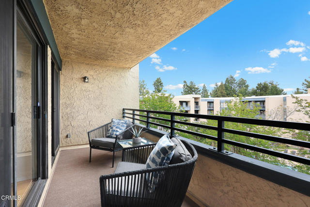 4499 Via Marisol, Los Angeles CA: https://media.crmls.org/mediaz/a59ca7ba-a0e8-4101-bc05-7f3083000e8b.jpg