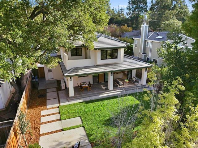 852 La Para Avenue, Palo Alto CA: https://media.crmls.org/mediaz/a59d6c72-11b6-4104-a42a-55acc756ffa4.jpg